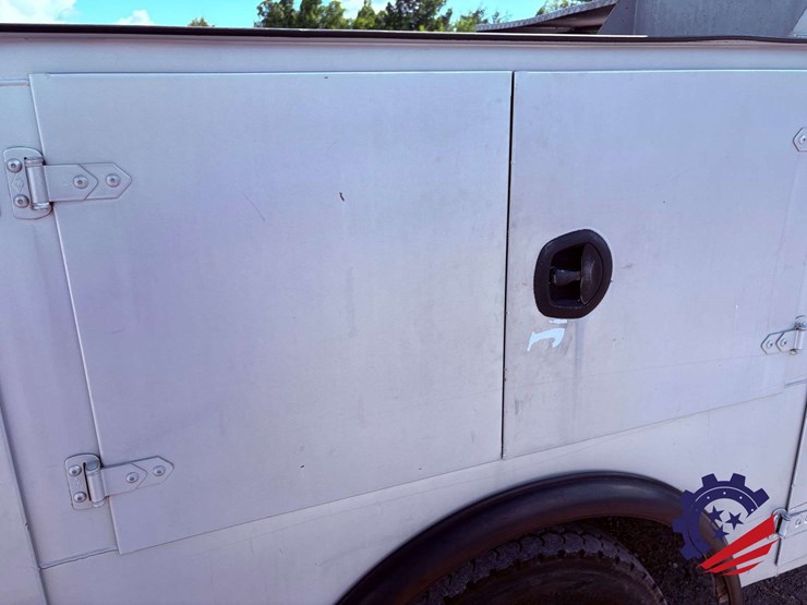 2006-ford-f550-xlt-sd-image-60