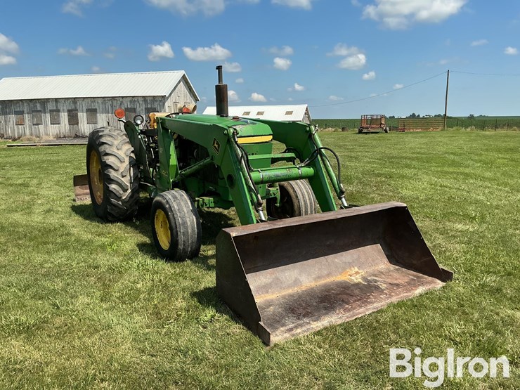 1981-john-deere-2440-image-3