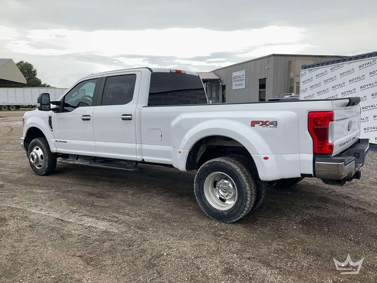 2017-ford-f350-image-4