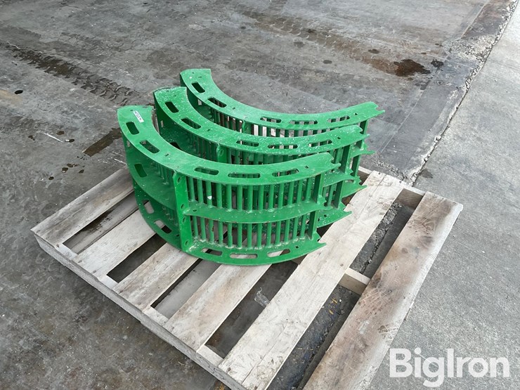 john-deere-x-9-large-round-concaves-image-1