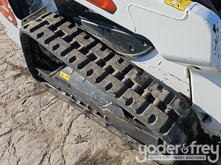 2024-bobcat-t64-image-11