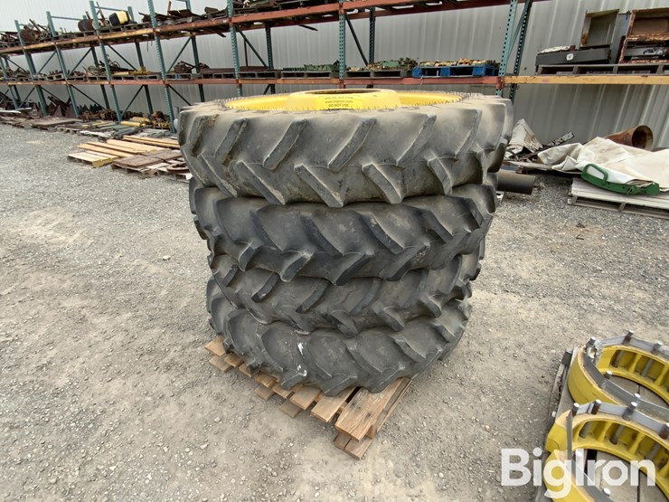 john-deere-8235r-image-9