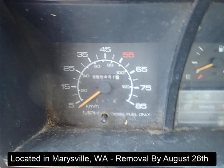 1995-isuzu-npr-image-10