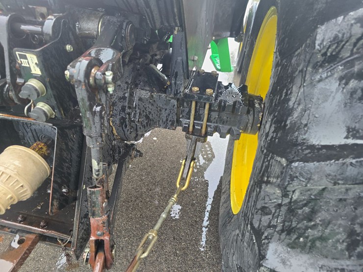 john-deere-5200-image-39