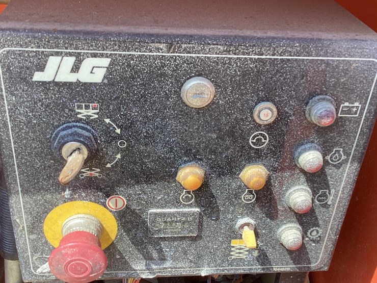 2002-jlg-260mrt-image-14