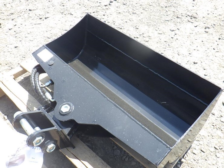 tpm-hydraulic-excavator-tilt-bucket-32"-image-3