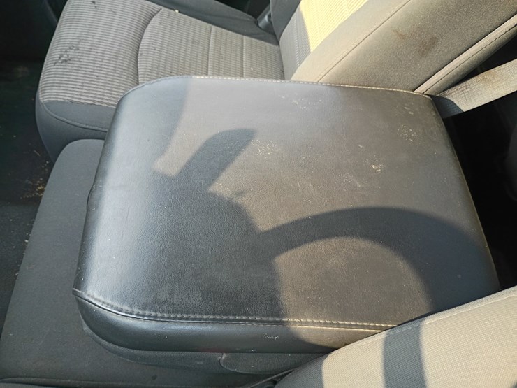 2012-dodge-1500-image-43