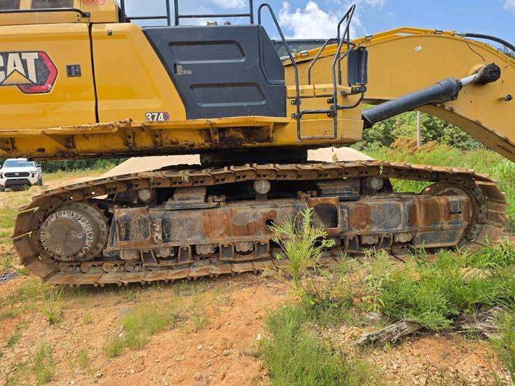 2023-caterpillar-374-image-71