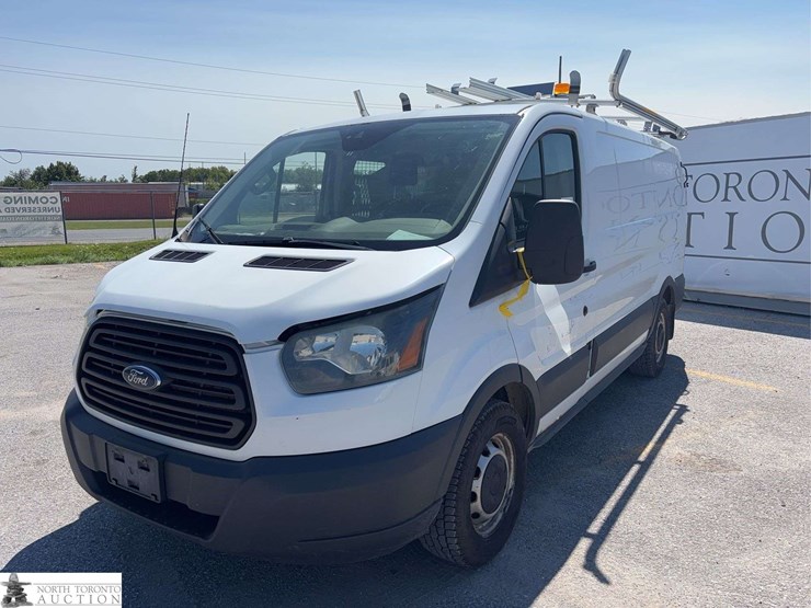 2016-ford-transit-image-1