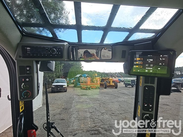 2026-jcb-215t-image-30