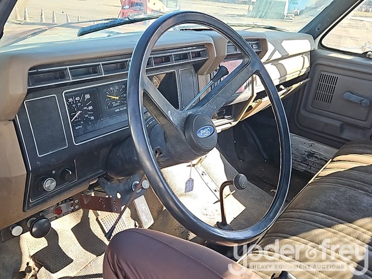 1987-ford-f700-image-30