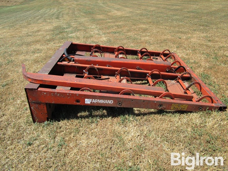 farmhand-10-bale-image-4