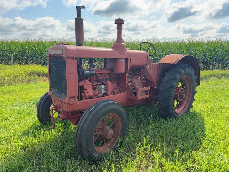 mccormick-deering-w-40-image-1
