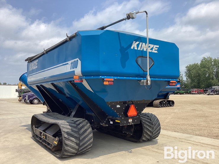 2012-kinze-1100-image-7