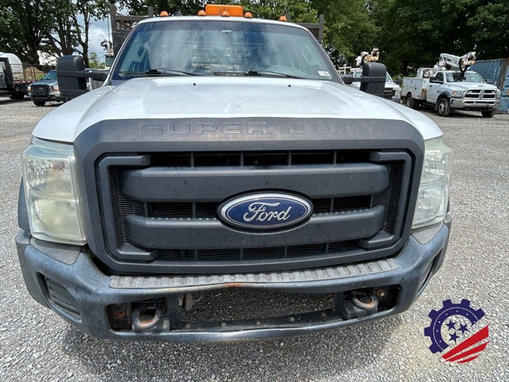 2015-ford-f550-image-6