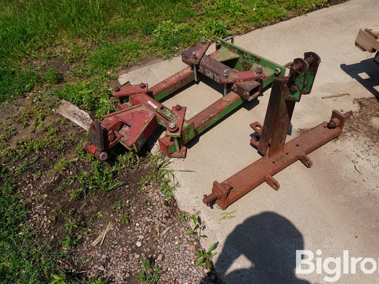 anhydrous-hitch-&-3-pt-hitch-image-1