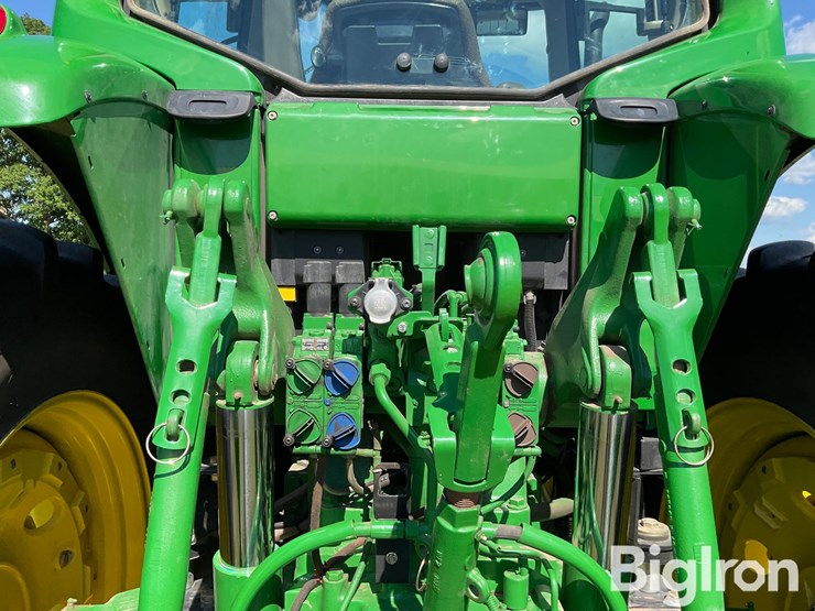 2010-john-deere-7430-image-16