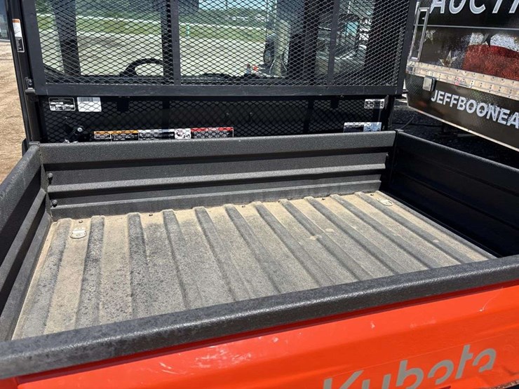 2024-kubota-rtv-x1100c-image-13