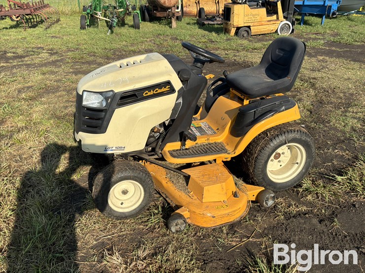 cub-cadet-lgt1054-image-8