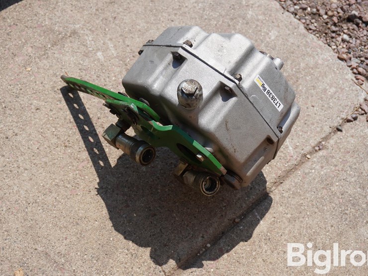 1000-pto-hydraulic-planter-pump-image-5