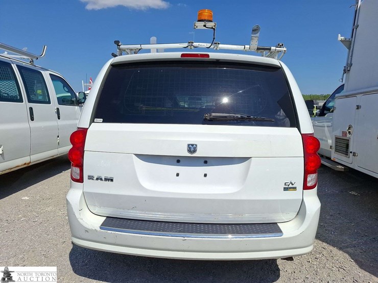 2015-ram-c/v-image-5