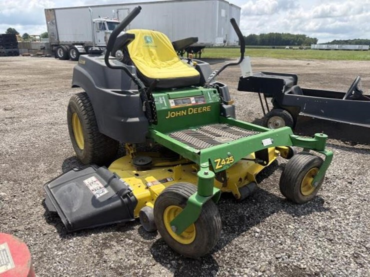 john-deere-zero-turn-mower-(non-running)-image-4