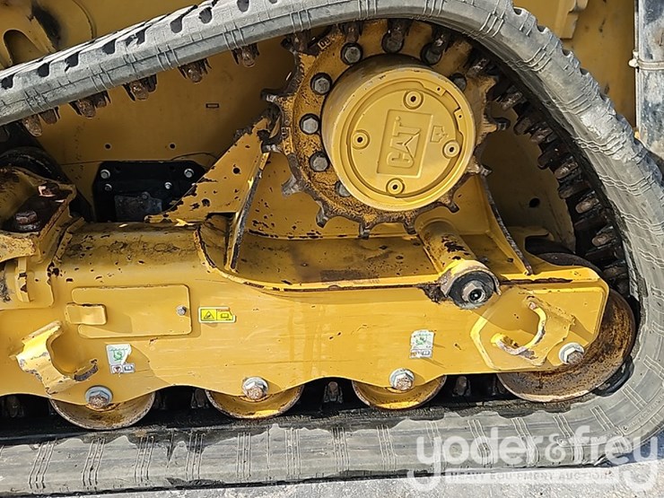 2025-caterpillar-255-image-19