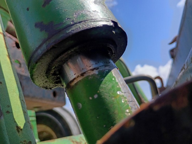 john-deere-2940-image-53