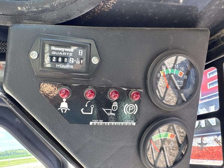 2018-bobcat-s70-image-13