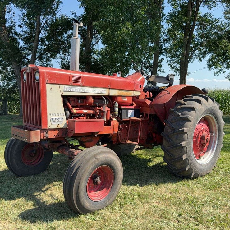 INTERNATIONAL 806