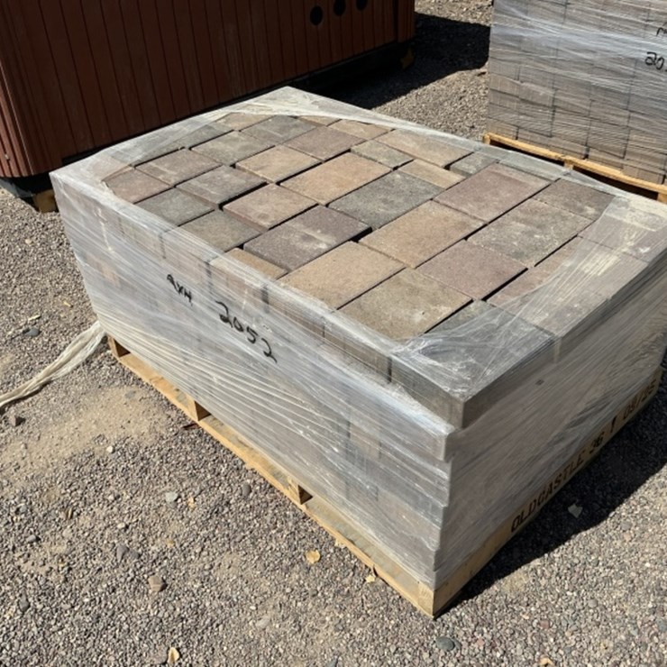 PALLET OF STONE PAVERS