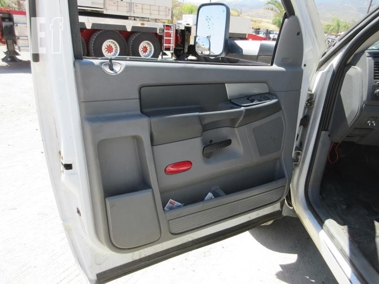 2010-dodge-ram-4500-image-13