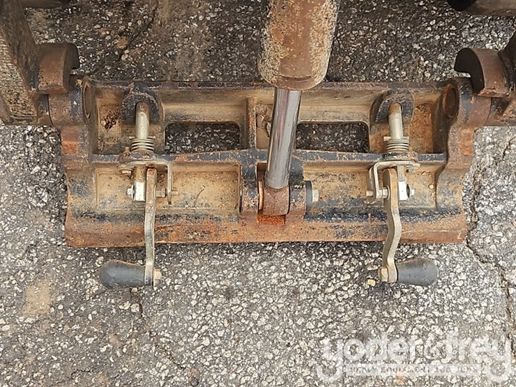 2019-ditch-witch-sk1050-image-13