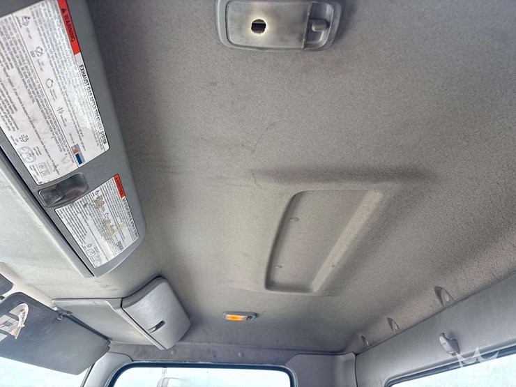 2012-hino-338-image-24