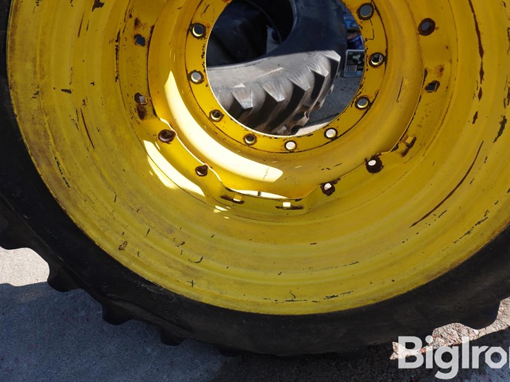 john-deere-16-image-18