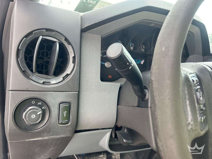 2011-ford-f550-image-20