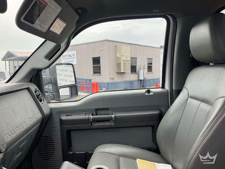 2012-ford-f550-image-22