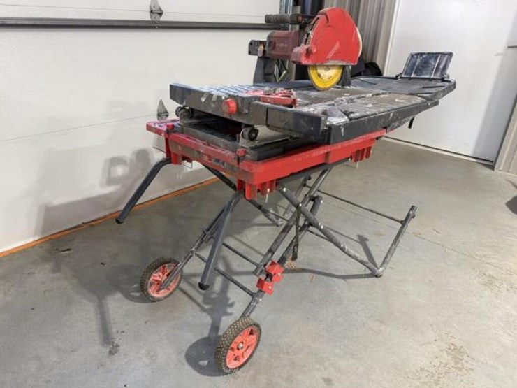 rubi-dt-10in-max-tile-saw-on-stand-image-2