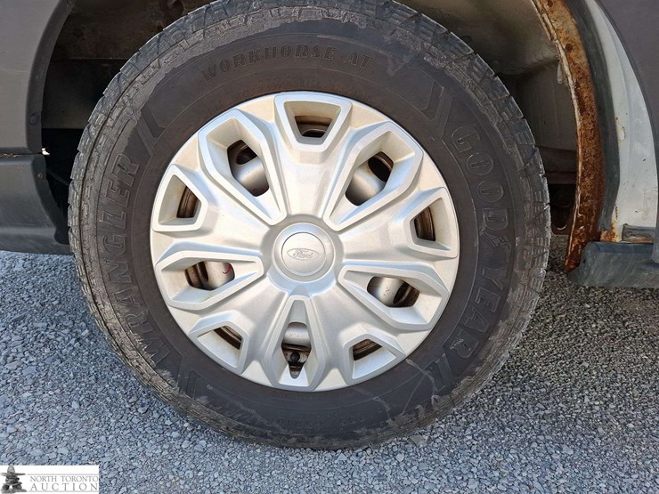 2019-ford-transit-image-17