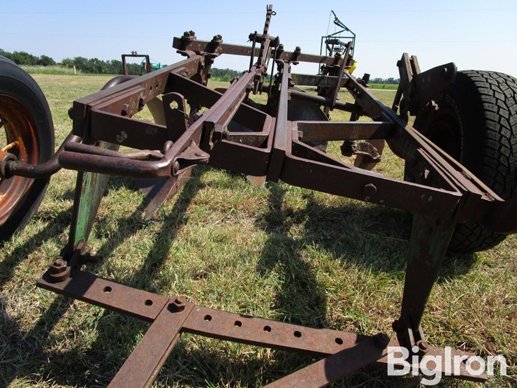 john-deere-model-a-image-10