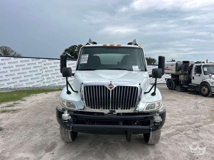 2019-international-mv607-image-25