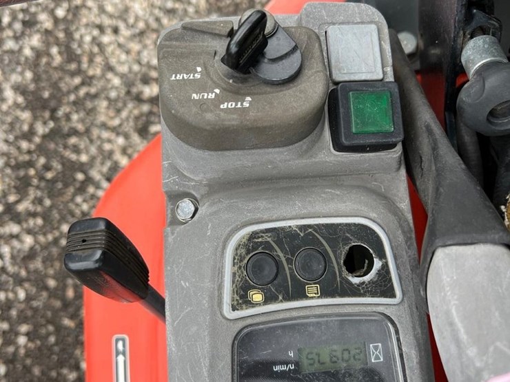 2020-kubota-u17-image-18
