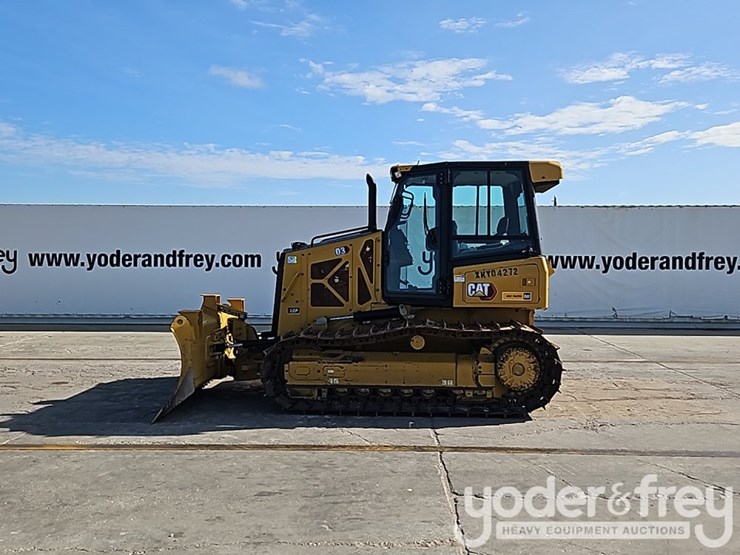 2022-caterpillar-d3-lgp-image-3