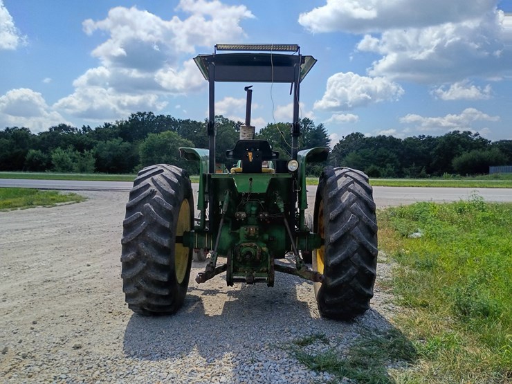 john-deere-2940-image-6