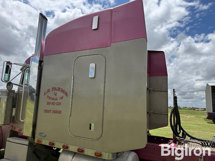 2000-peterbilt-379-image-11