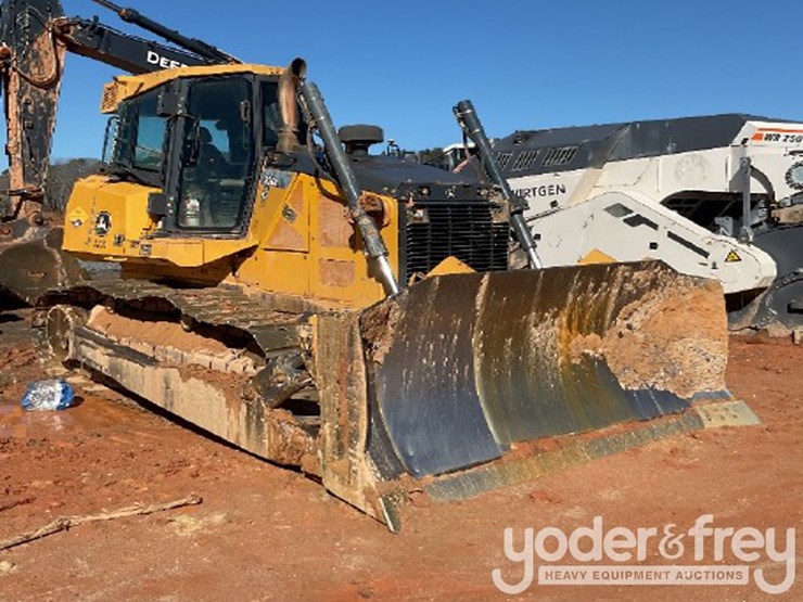 2018-deere-850k-lgp-image-1