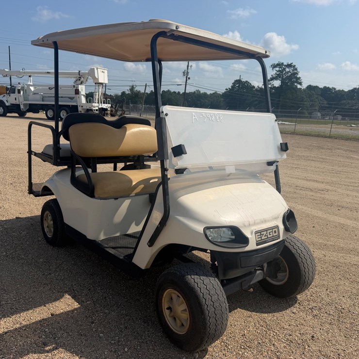 #63 • 2019 EZGO TXT GOLFCART