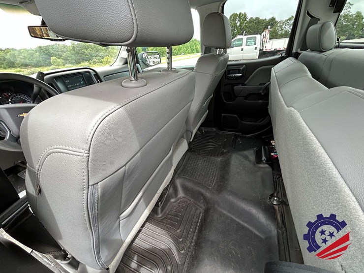 2018-chevrolet-silverado-pickup-truck-image-42