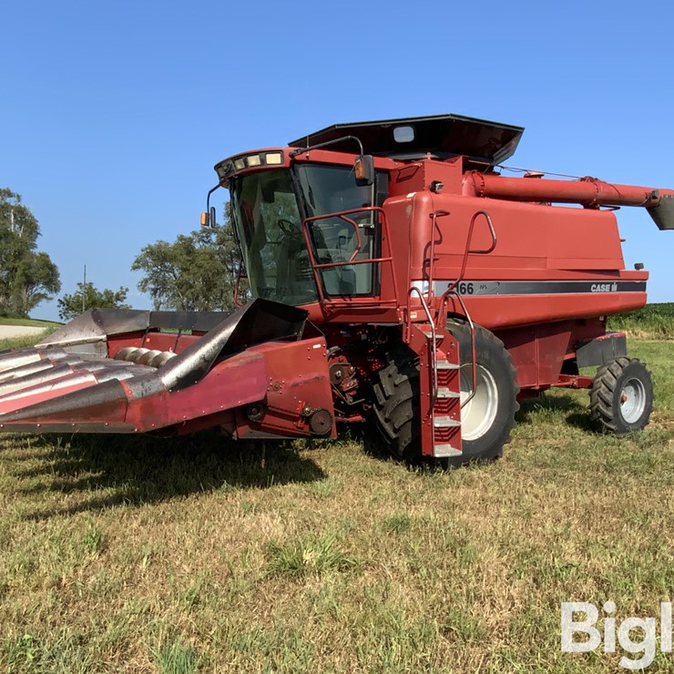 1996 CASE IH 2166