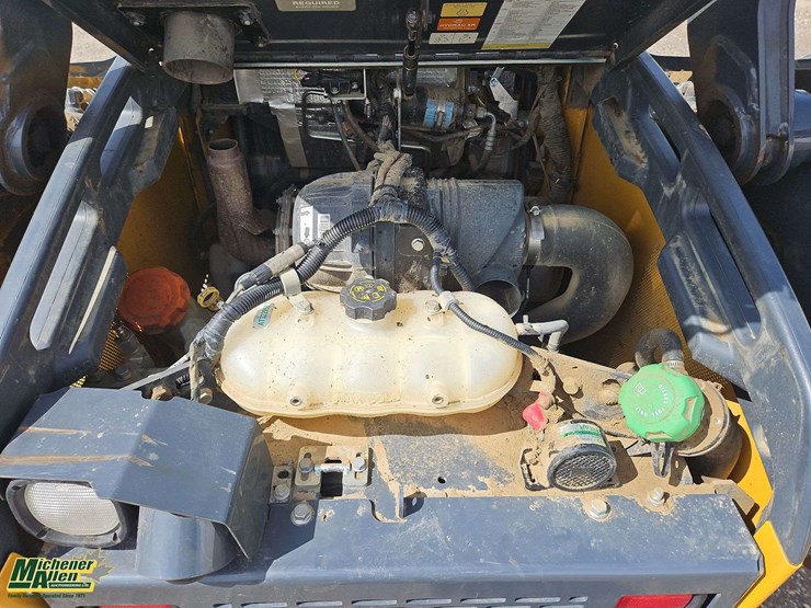 2024-deere-325g-image-10